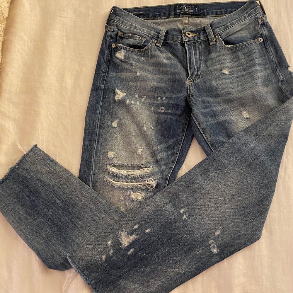 Lucky Brand Distressed Sienna Slim Boyfriend Mid-Rise Cropped Raw Hem Jeans 2/26